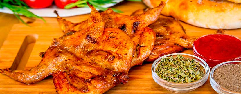 Цыпленок на гриле Деревенские домашние цыплята